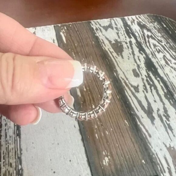 925 Eternity Band *Champagne* Oval Cut Stones Sz 8 - Picture 8 of 8